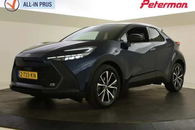 Toyota C-HR (2024) thumbnail 1