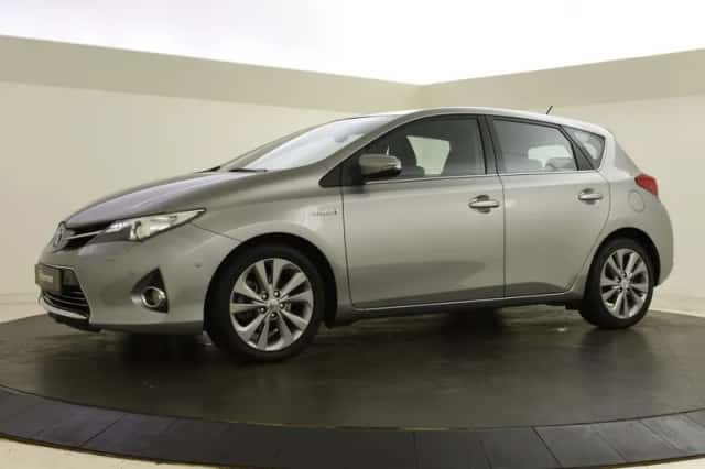 Toyota Auris (2014) thumbnail 5