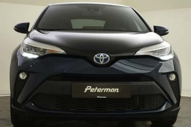 Toyota C-HR (2024) thumbnail 5