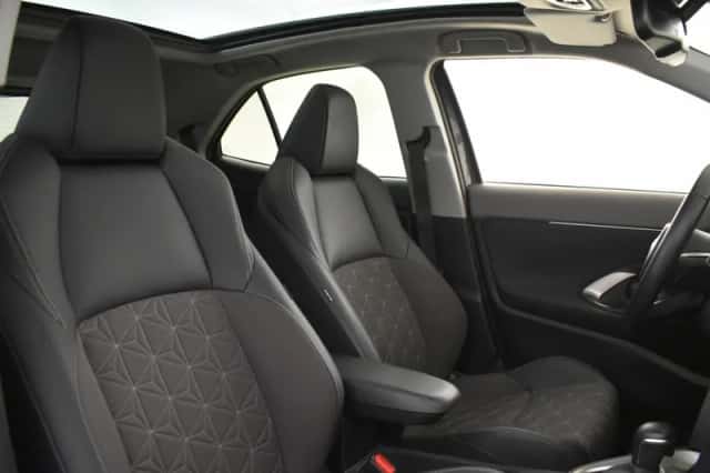 Toyota Yaris Cross (2023) thumbnail 3
