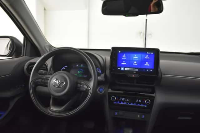 Toyota Yaris Cross (2023) thumbnail 4