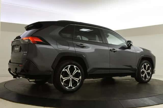 Toyota RAV4 (2024) thumbnail 5