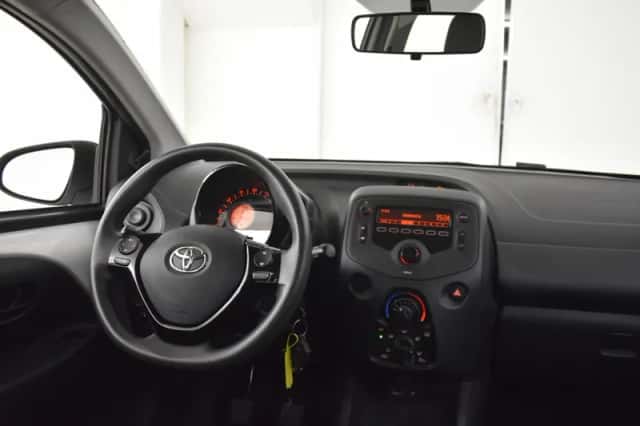 Toyota Aygo (2020) thumbnail 3