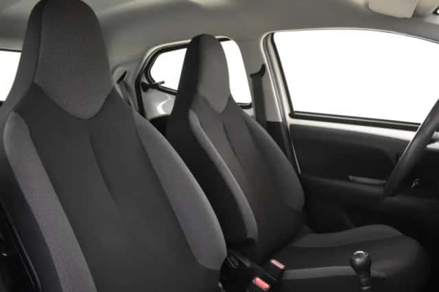 Toyota Aygo (2020) thumbnail 4