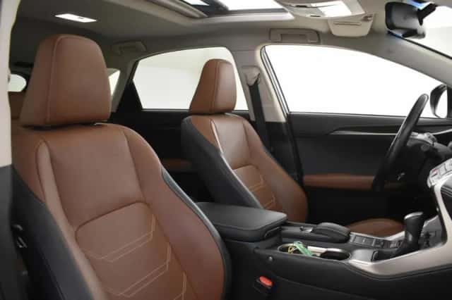 Lexus NX (2017) thumbnail 3