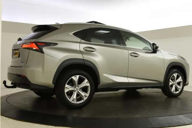 Lexus NX (2017) thumbnail 6
