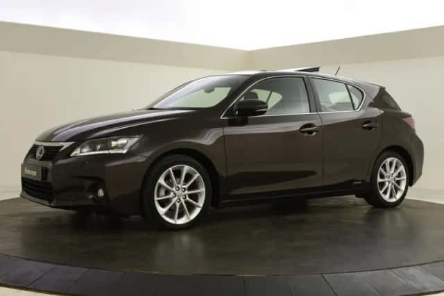 Lexus CT (2011) thumbnail 5