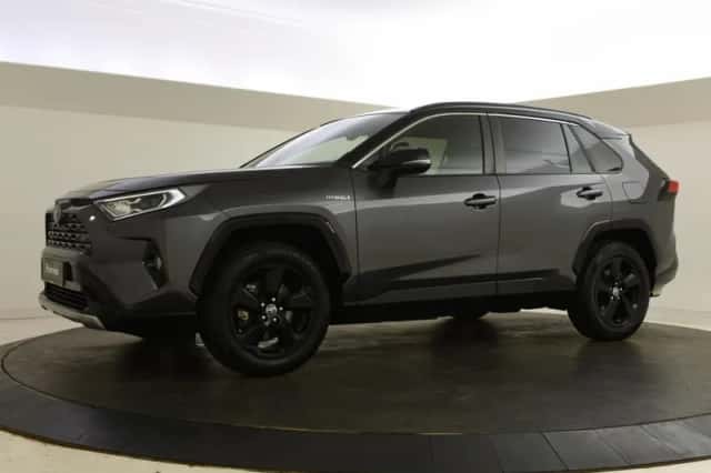 Toyota RAV4 (2021) thumbnail 5