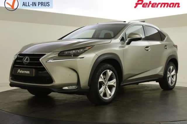 Lexus NX (2017) thumbnail 1