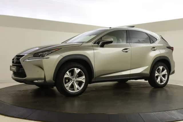 Lexus NX (2017) thumbnail 5