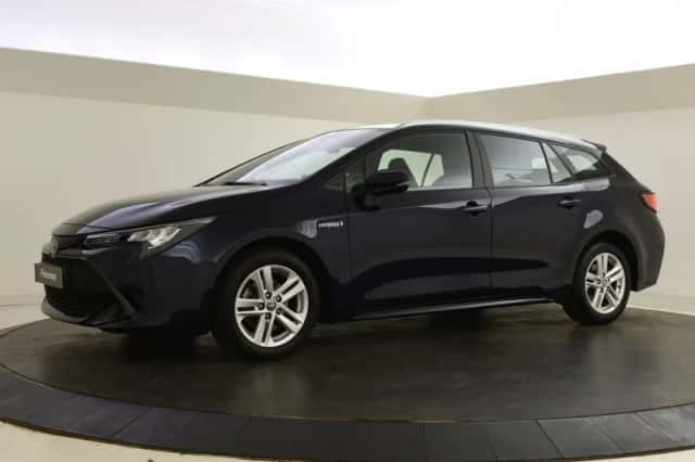 Toyota Corolla (2021) thumbnail 5