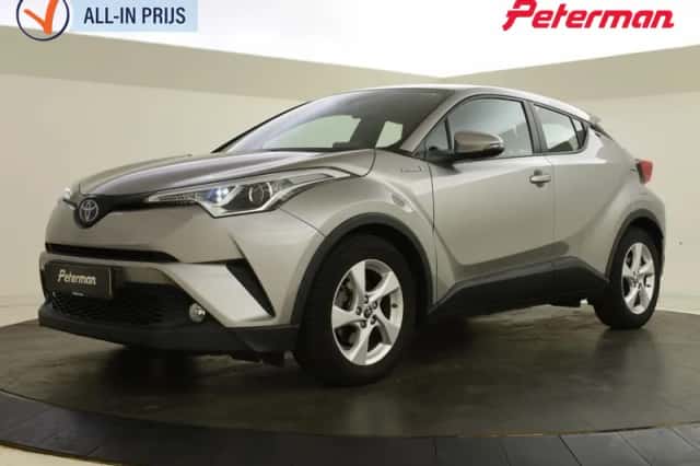 Toyota C-HR (2017) thumbnail 1