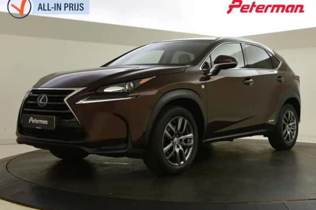 Lexus NX (2016) thumbnail 1