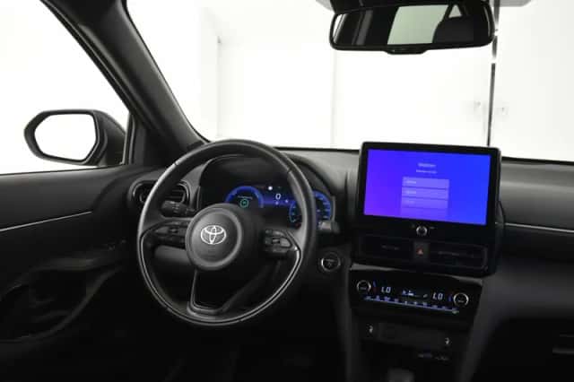 Toyota Yaris Cross (2025) thumbnail 4