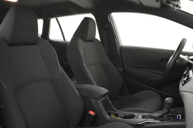 Toyota Corolla (2019) thumbnail 3