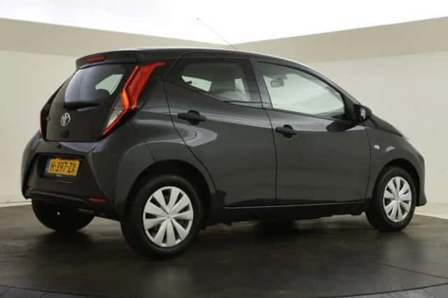 Toyota Aygo (2020) thumbnail 5