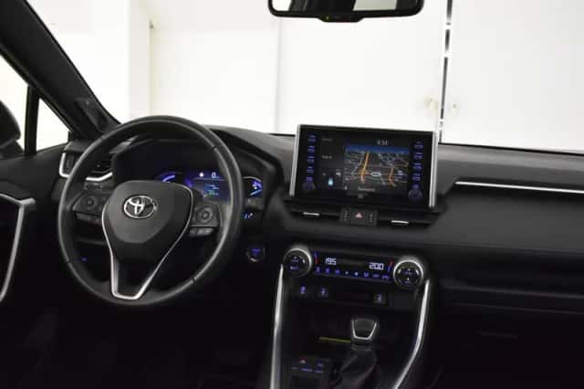 Toyota RAV4 (2020) thumbnail 4