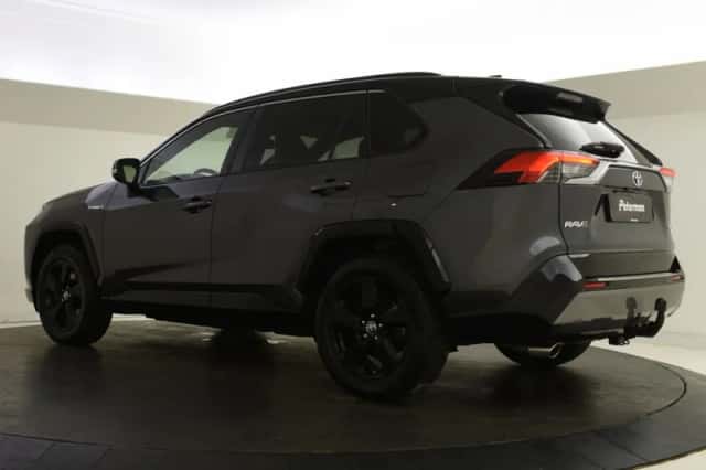 Toyota RAV4 (2021) thumbnail 6