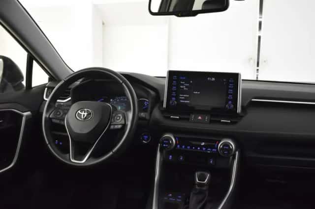Toyota RAV4 (2020) thumbnail 4