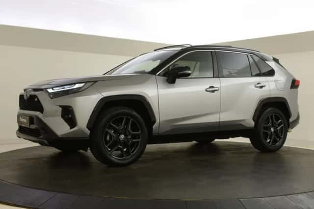 Toyota RAV4 (2024) thumbnail 5