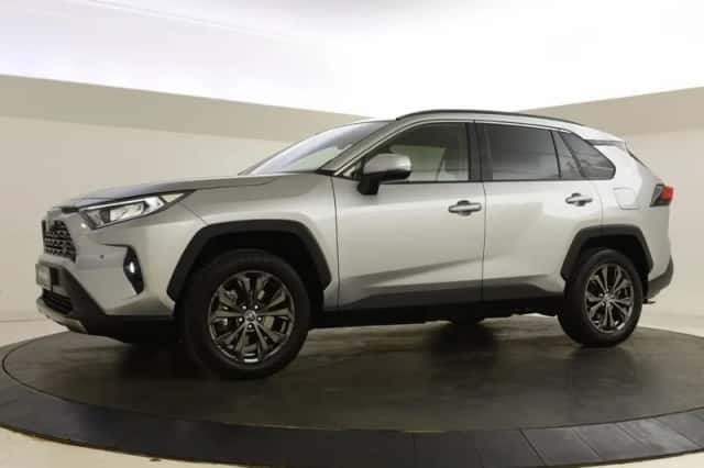 Toyota RAV4 (2022) thumbnail 5