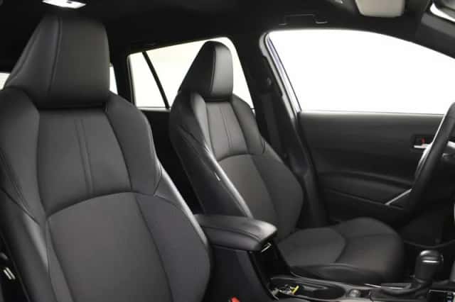 Toyota Corolla Cross (2023) thumbnail 3