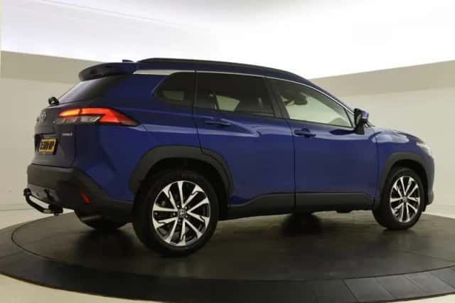 Toyota Corolla Cross (2023) thumbnail 6