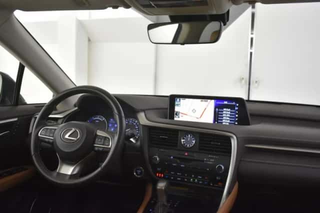Lexus RX (2020) thumbnail 4