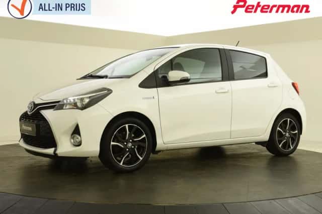 Toyota Yaris (2016) thumbnail 1