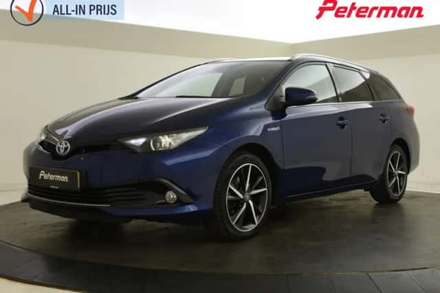 Toyota Auris (2018) thumbnail 1