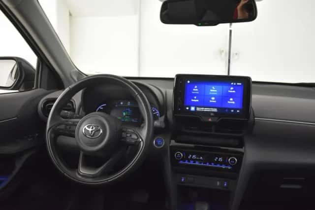 Toyota Yaris Cross (2023) thumbnail 4