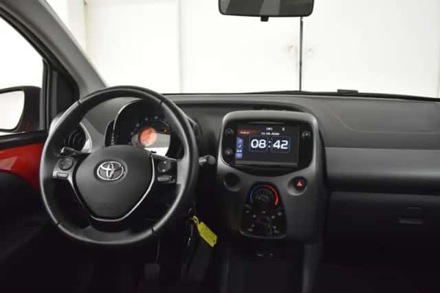 Toyota Aygo (2021) thumbnail 4