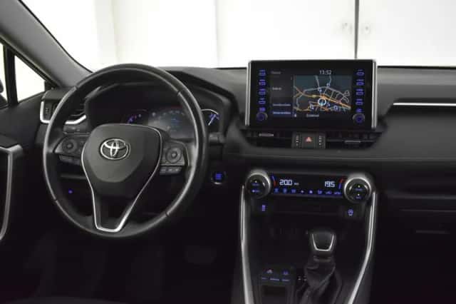 Toyota RAV4 (2020) thumbnail 4
