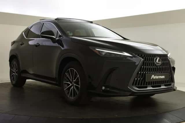 Lexus NX (2022) thumbnail 5