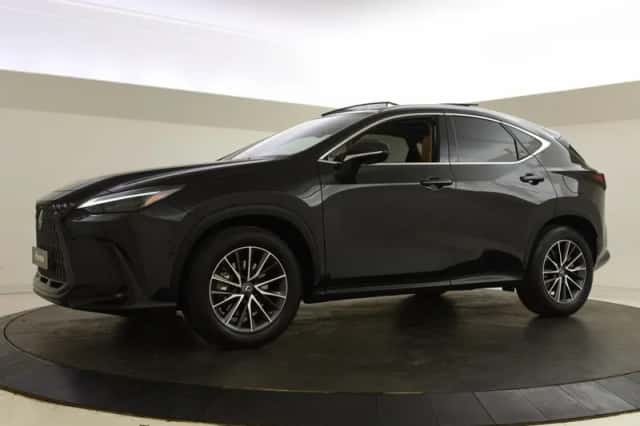 Lexus NX (2022) thumbnail 6