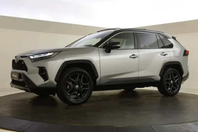 Toyota RAV4 (2024) thumbnail 5