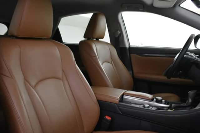 Lexus RX (2017) thumbnail 4
