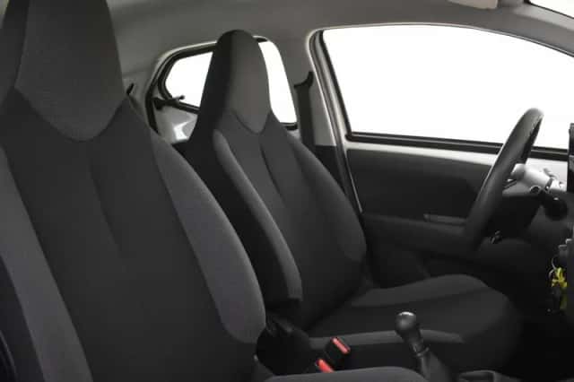 Toyota Aygo (2018) thumbnail 4