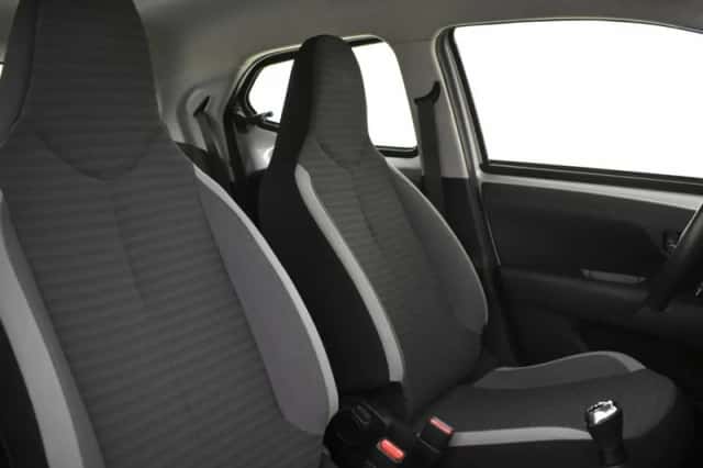 Toyota Aygo (2018) thumbnail 4