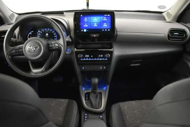Toyota Yaris Cross (2023) thumbnail 4