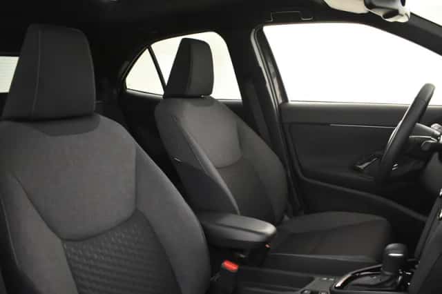 Toyota Yaris Cross (2026) thumbnail 4