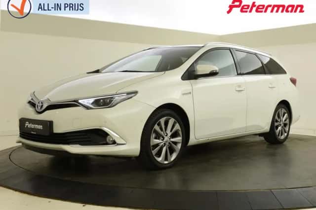 Toyota Auris (2018) thumbnail 1
