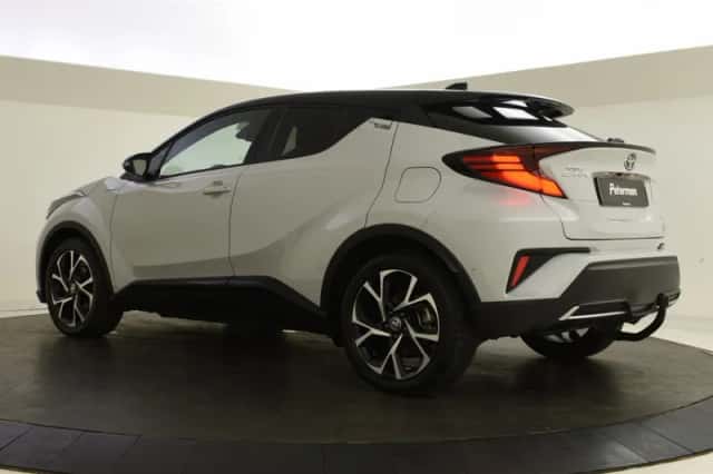 Toyota C-HR (2021) thumbnail 6