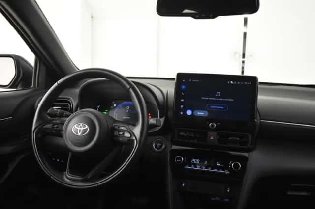 Toyota Yaris Cross (2025) thumbnail 4