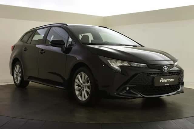 Toyota Corolla (2024) thumbnail 2
