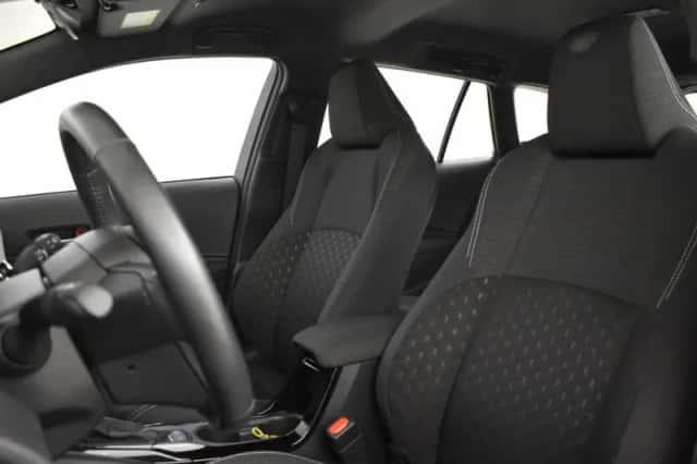 Toyota Corolla (2024) thumbnail 3
