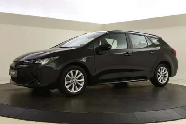 Toyota Corolla (2024) thumbnail 5