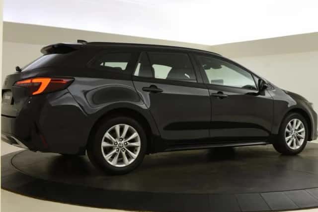 Toyota Corolla (2024) thumbnail 6