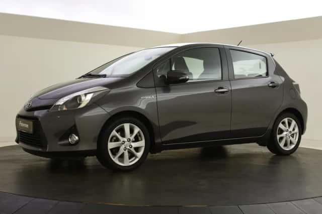 Toyota Yaris (2013) thumbnail 5