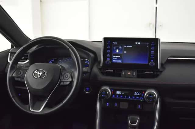 Toyota RAV4 (2022) thumbnail 4